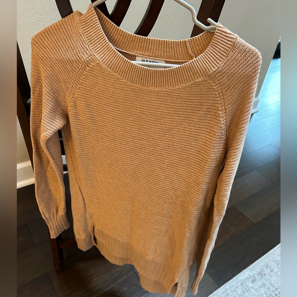 Old Navy Sweater, never worn.